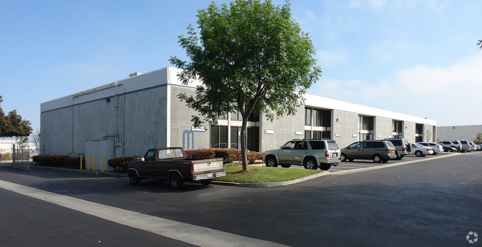 More Photos Of 2750 Oregon Ct, Torrance Unknown For Lease