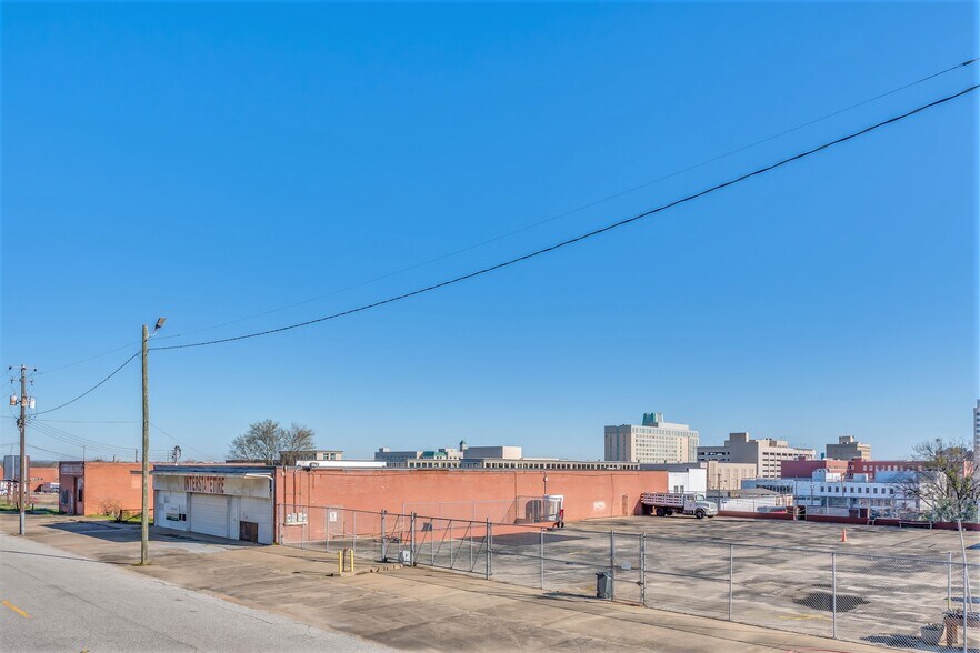 More Photos Of 243 Catoma St, Montgomery Warehouse For Lease