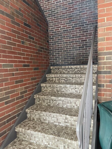 More Photos Of 15-17 S Oak St, Union Medical For Sale