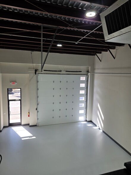 More Photos Of 3353 Acworth Summit Blvd NW, Acworth Light Distribution For Lease