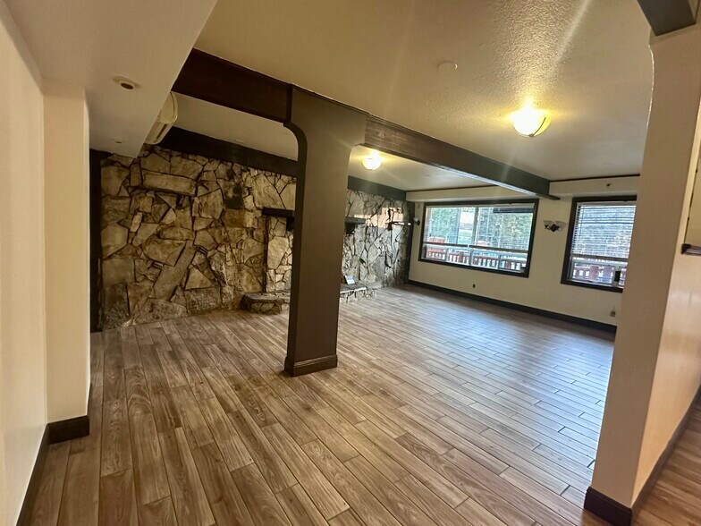 More Photos Of 605 Highway 50, Zephyr Cove Storefront For Lease