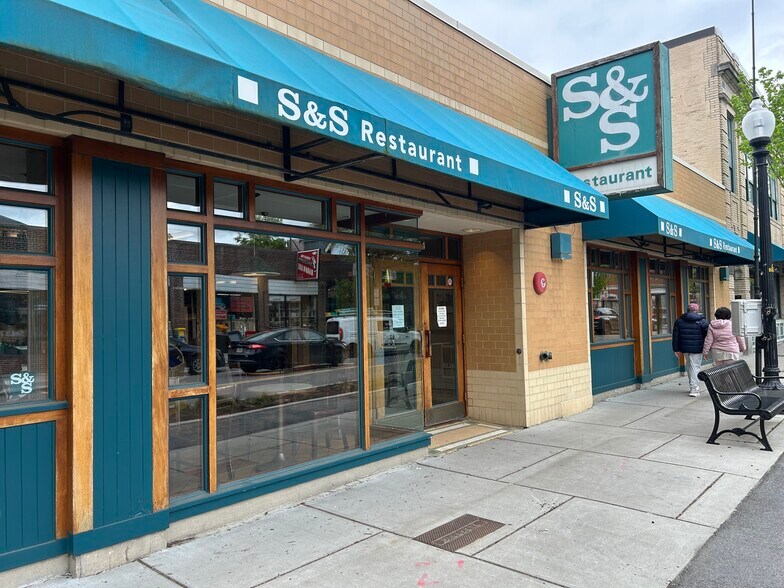 More Photos Of 1334 Cambridge St, Cambridge Restaurant For Lease