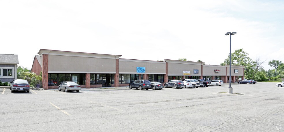 Primary Photo Of 3772 S Lapeer Rd, Metamora General Retail For Lease