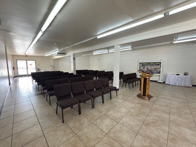 More Photos Of 6203 Gage Ave, Bell Gardens General Retail For Lease