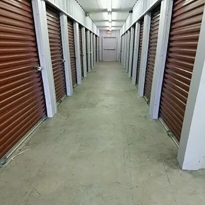 More Photos Of 721 N McKenzie St, Foley Self Storage For Sale