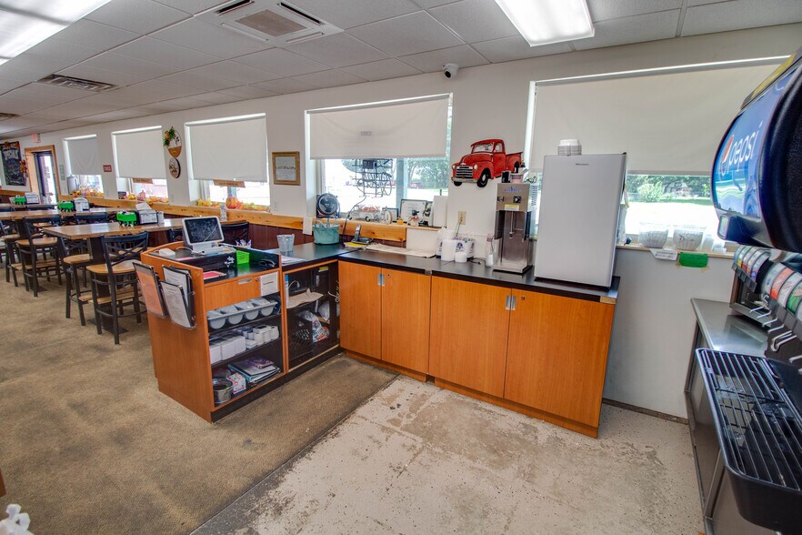 More Photos Of 908 N Main St, Brighton Restaurant For Sale