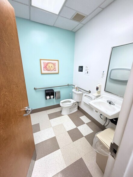 More Photos Of 573-583 S Yearling Rd, Whitehall Unknown For Lease