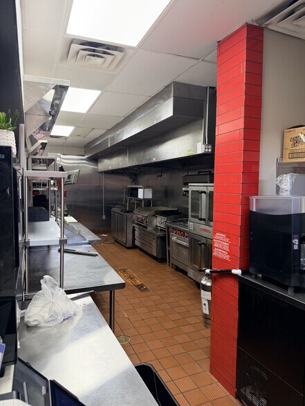 More Photos Of 10230-10368 S US Highway 1, Port Saint Lucie General Retail For Lease