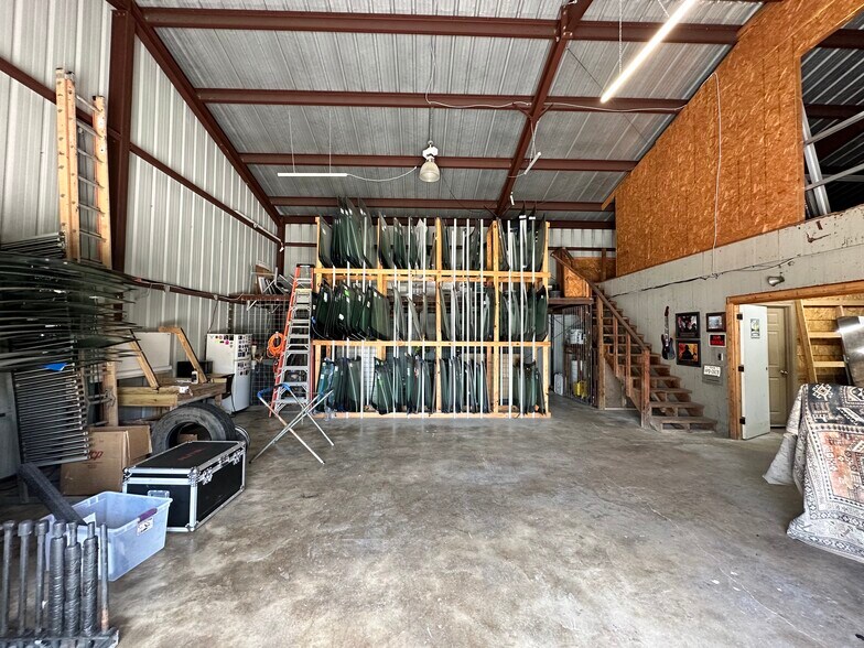 More Photos Of 13216 Pond Springs Rd, Austin Loft Creative Space For Lease
