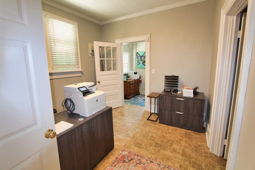 More Photos Of 1516 W Palmetto St, Florence Office Residential For Sale