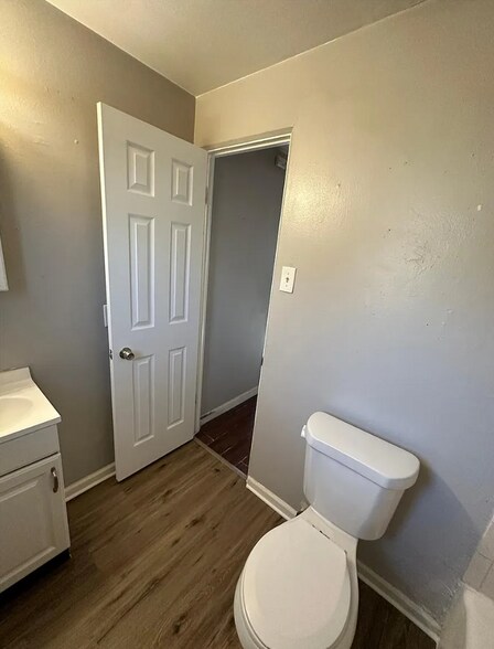 More Photos Of 1143 Akron St, Aurora Apartments For Sale