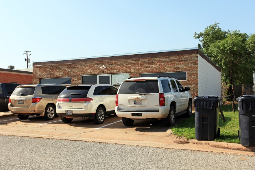 More Photos Of 14 NE 48th St, Oklahoma City Office For Lease