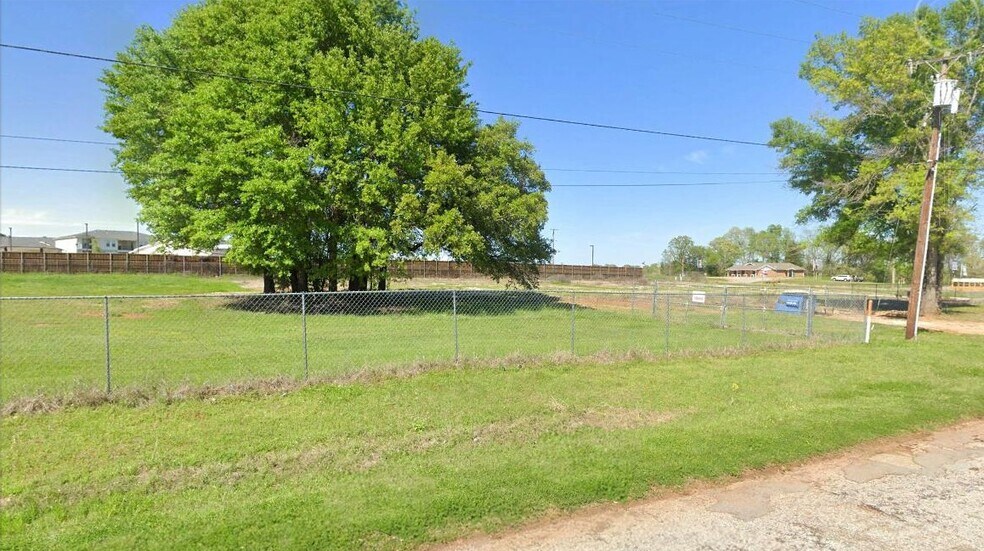 More Photos Of 6003 N Loop 256, Palestine Land For Sale