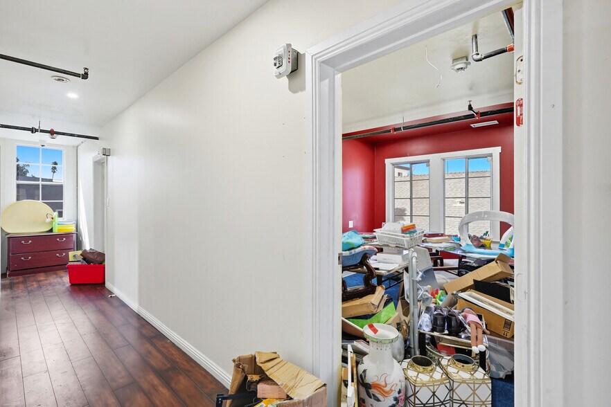 More Photos Of 522 W VERNON Ave, Los Angeles Daycare Center For Sale