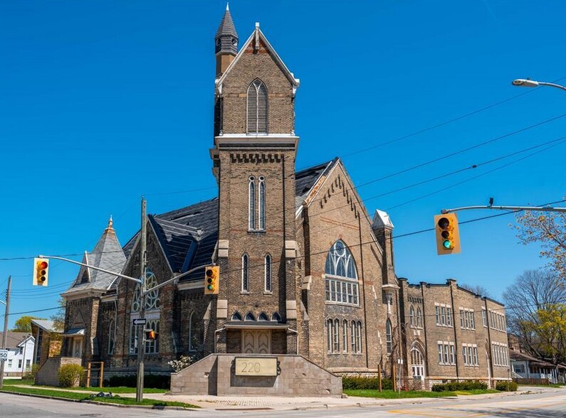 Primary Photo Of 220 George St, Sarnia Religious Facility For Sale