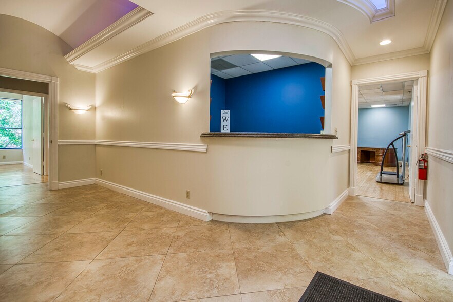 More Photos Of 11211 Prosperity Farms Rd, Palm Beach Gardens Medical For Sale