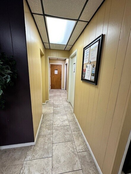 More Photos Of 814 W Okmulgee St, Muskogee Office For Sale