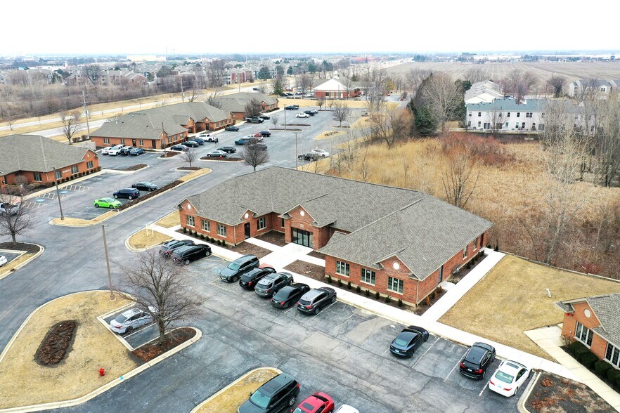 More Photos Of 3949 75th St, Aurora Medical For Sale