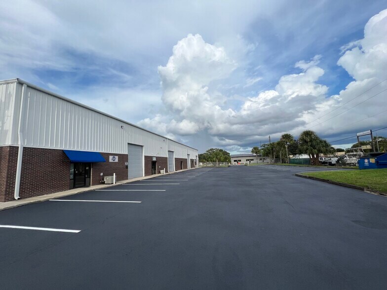 More Photos Of 5612 Carder Rd, Orlando Warehouse For Lease