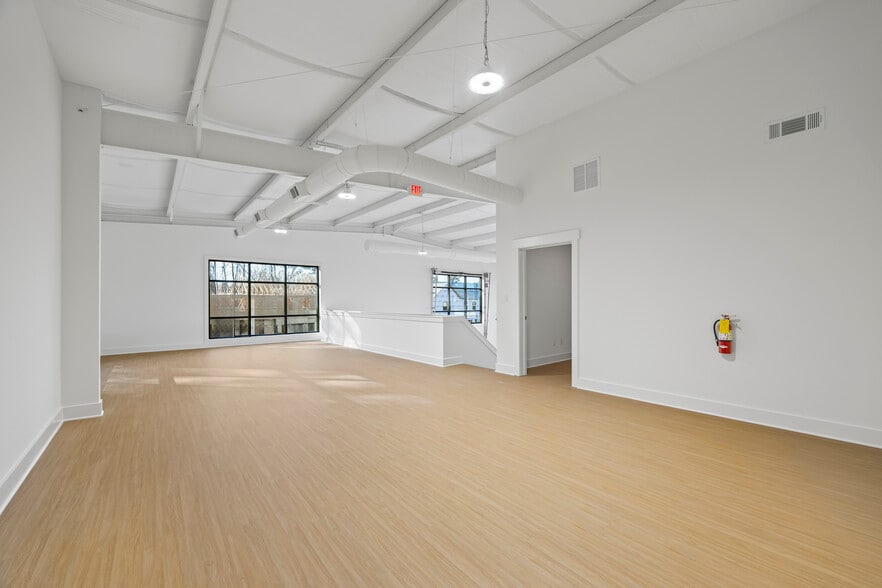 More Photos Of 161 Fritz Mar Ln - Bldg 600, Athens Warehouse For Lease
