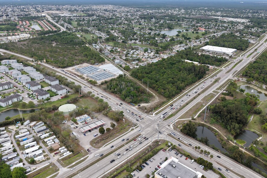 More Photos Of 3856 Del Prado N blvd, Cape Coral General Retail For Lease