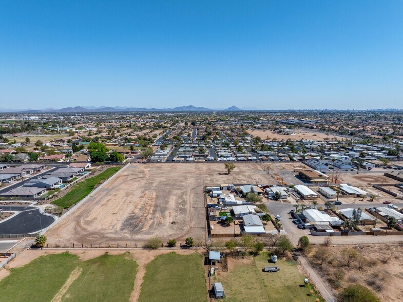 More Photos Of 7118 80th Ave, Glendale Land For Sale