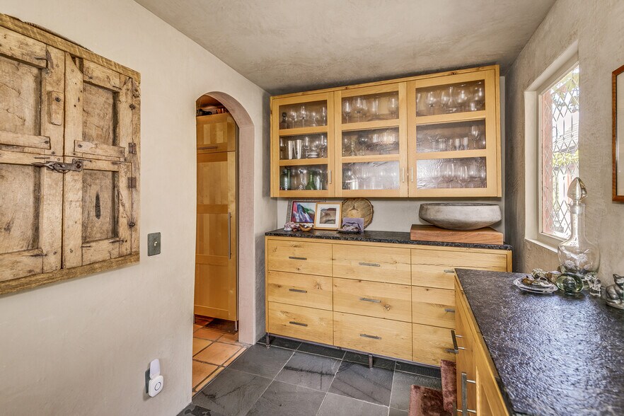 More Photos Of 3401-3405 S Lyndale Ave, Minneapolis Storefront Retail Residential For Sale