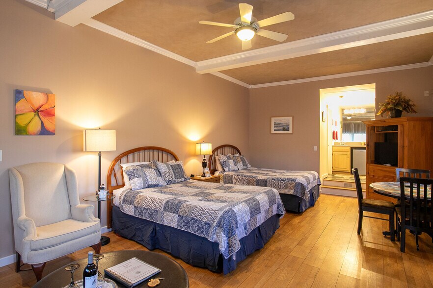 More Photos Of 2 Oak St, West Stockbridge Hospitality For Sale