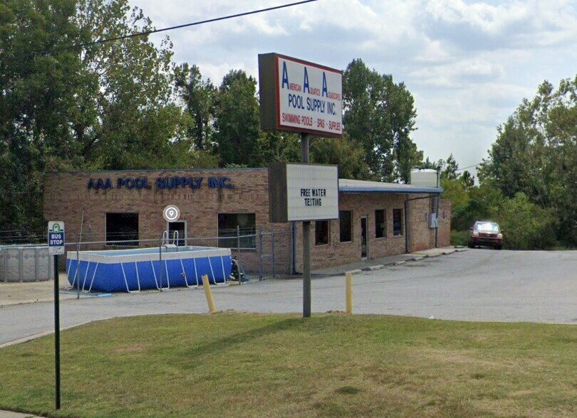 More Photos Of 5140 Mercer University Dr, Macon-Bibb Storefront Retail Office For Sale