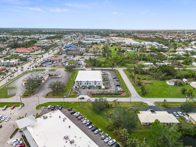More Photos Of 150 W McKenzie St, Punta Gorda Medical For Lease