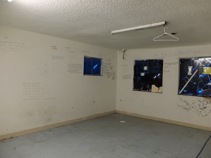 More Photos Of 537 W Compton Blvd, Compton Daycare Center For Sale