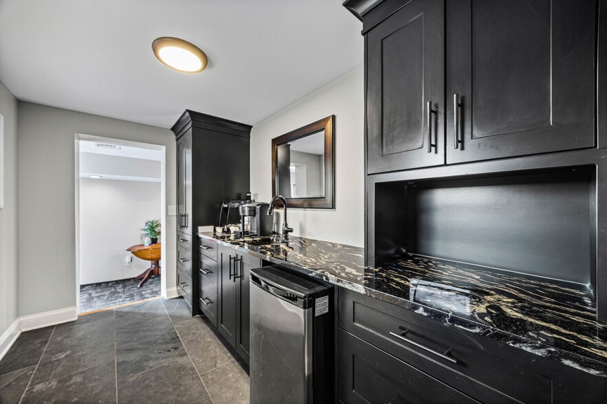 More Photos Of 955 E Henrietta Rd, Rochester Medical For Sale