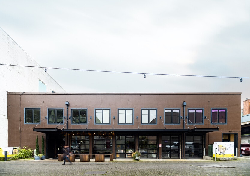 More Photos Of 249 Liberty St NE, Salem Storefront For Lease