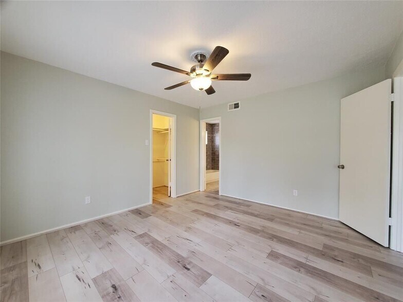 More Photos Of 19311-19315 Lazy Valley Dr, Katy Apartments For Sale