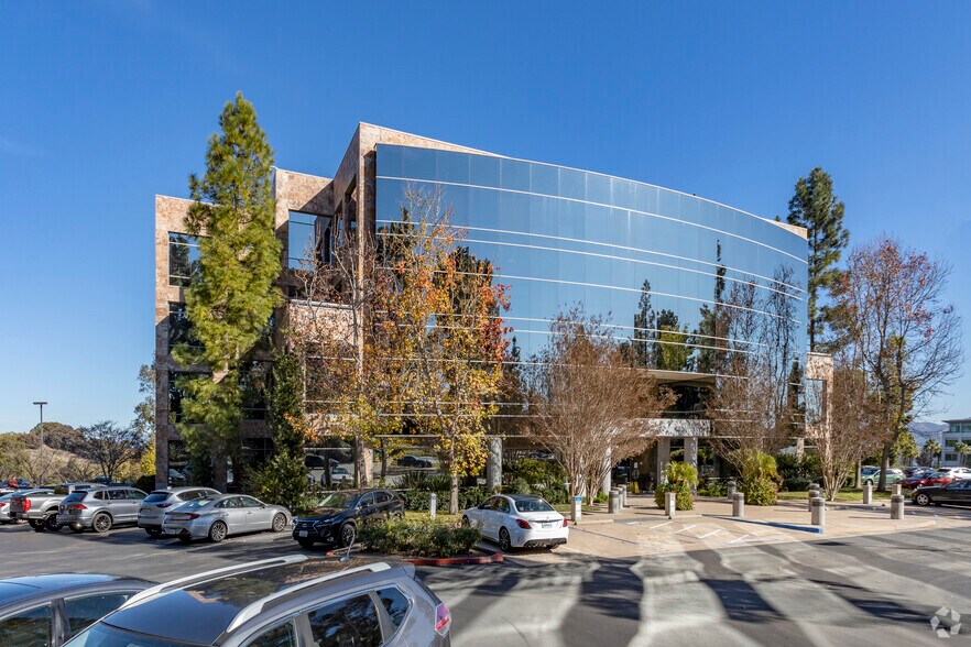 More Photos Of 16644 W Bernardo Dr, San Diego Office For Lease