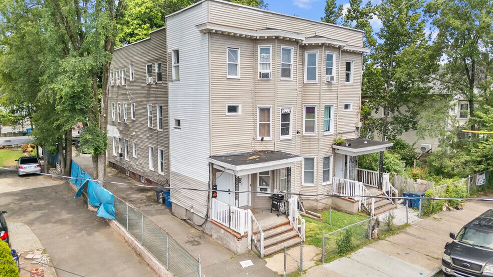 More Photos Of 215 Rosette St, New Haven Multifamily For Sale