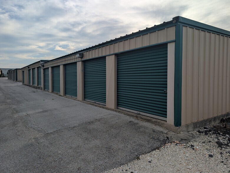 More Photos Of 2050 S Main St, McGregor Self Storage For Sale