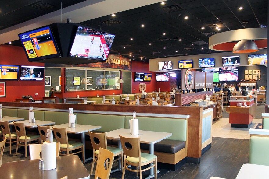 More Photos Of 3845 Village Dr, Lincoln Restaurant For Lease