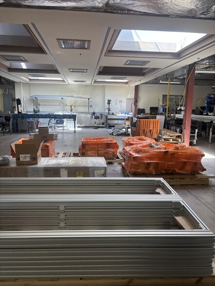 More Photos Of 472 California Rd, Quakertown Manufacturing For Lease