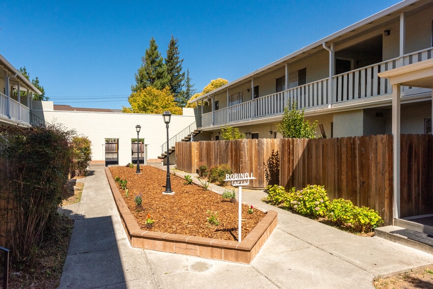 More Photos Of 505 Franklin St, Napa Apartments For Sale