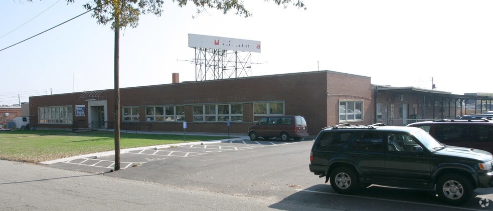 More Photos Of 1209 Admiral St, Richmond Warehouse For Lease