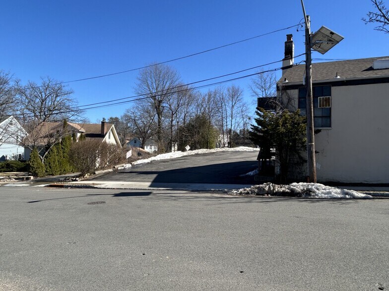 More Photos Of 463 Bloomfield Ave, Caldwell General Retail For Sale