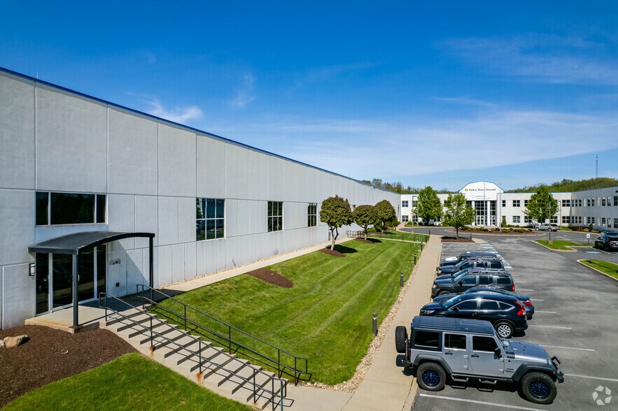 More Photos Of 701 Technology Dr, Canonsburg Office For Lease