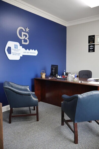 More Photos Of 920 Bypass Rd, Winchester Office For Sale