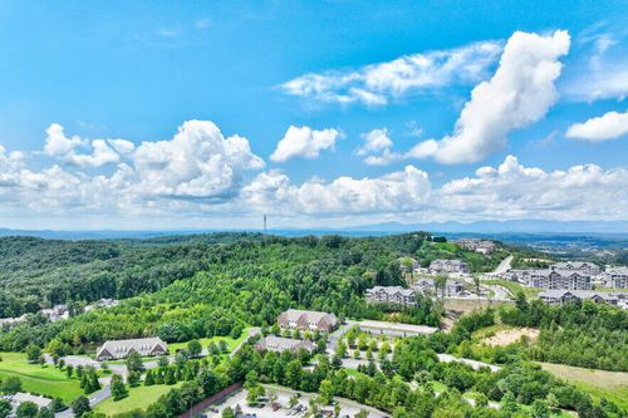 More Photos Of 1750 Commons Point Dr, Knoxville Medical For Lease