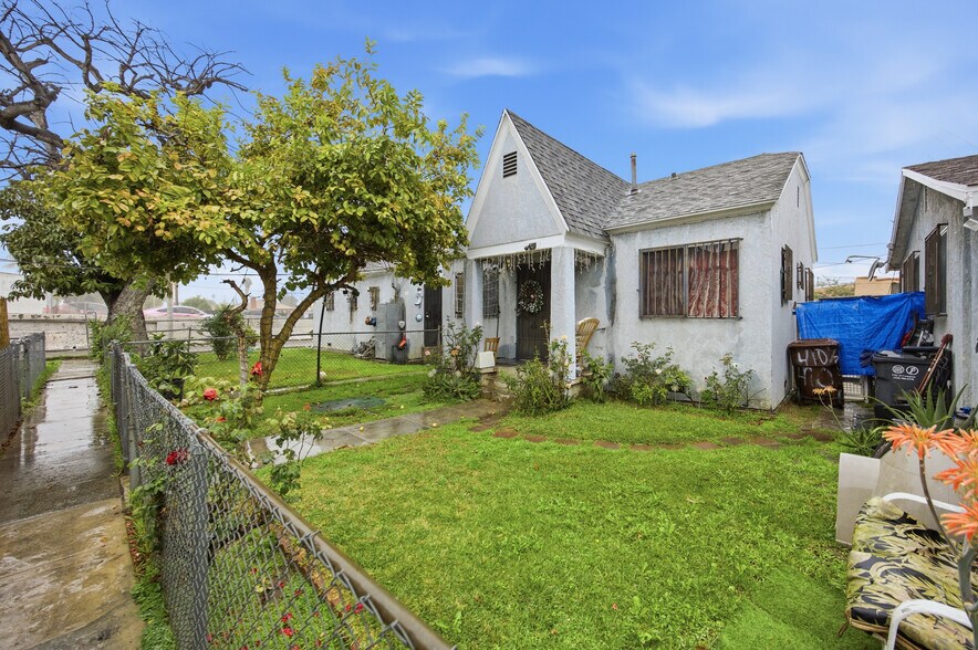 More Photos Of 406-412 1/2 E Rosecrans Ave, Compton Apartments For Sale