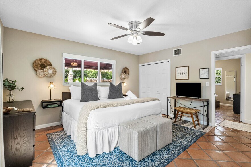 More Photos Of 615-617 NE 9th Ave, Fort Lauderdale Apartments For Sale