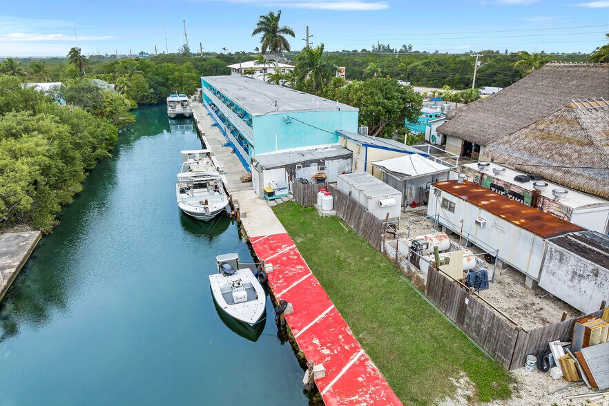 More Photos Of 27340 Overseas Hwy, Ramrod Key Hotel For Sale