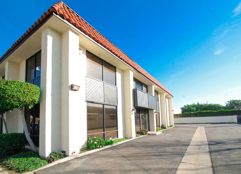 More Photos Of 1314 W 5th St, Santa Ana Office For Lease