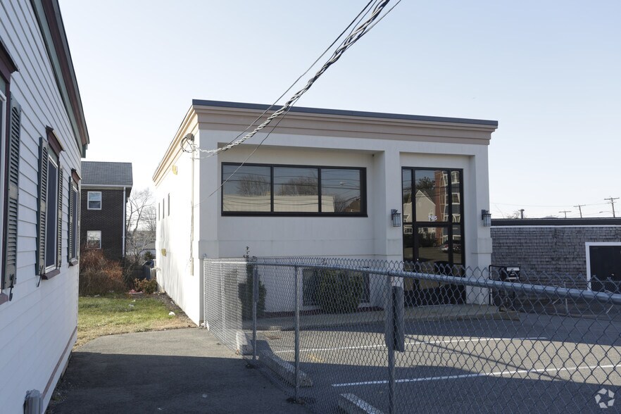 More Photos Of 745 E Squantum St, Quincy Office For Sale